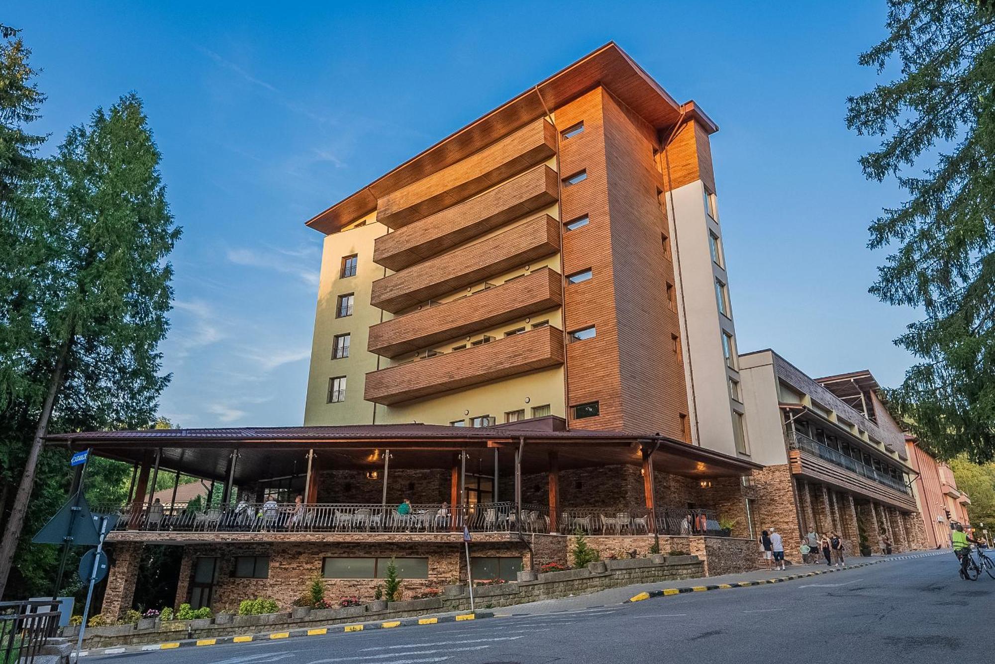 Hotel Cascada Băile Olăneşti Exterior foto