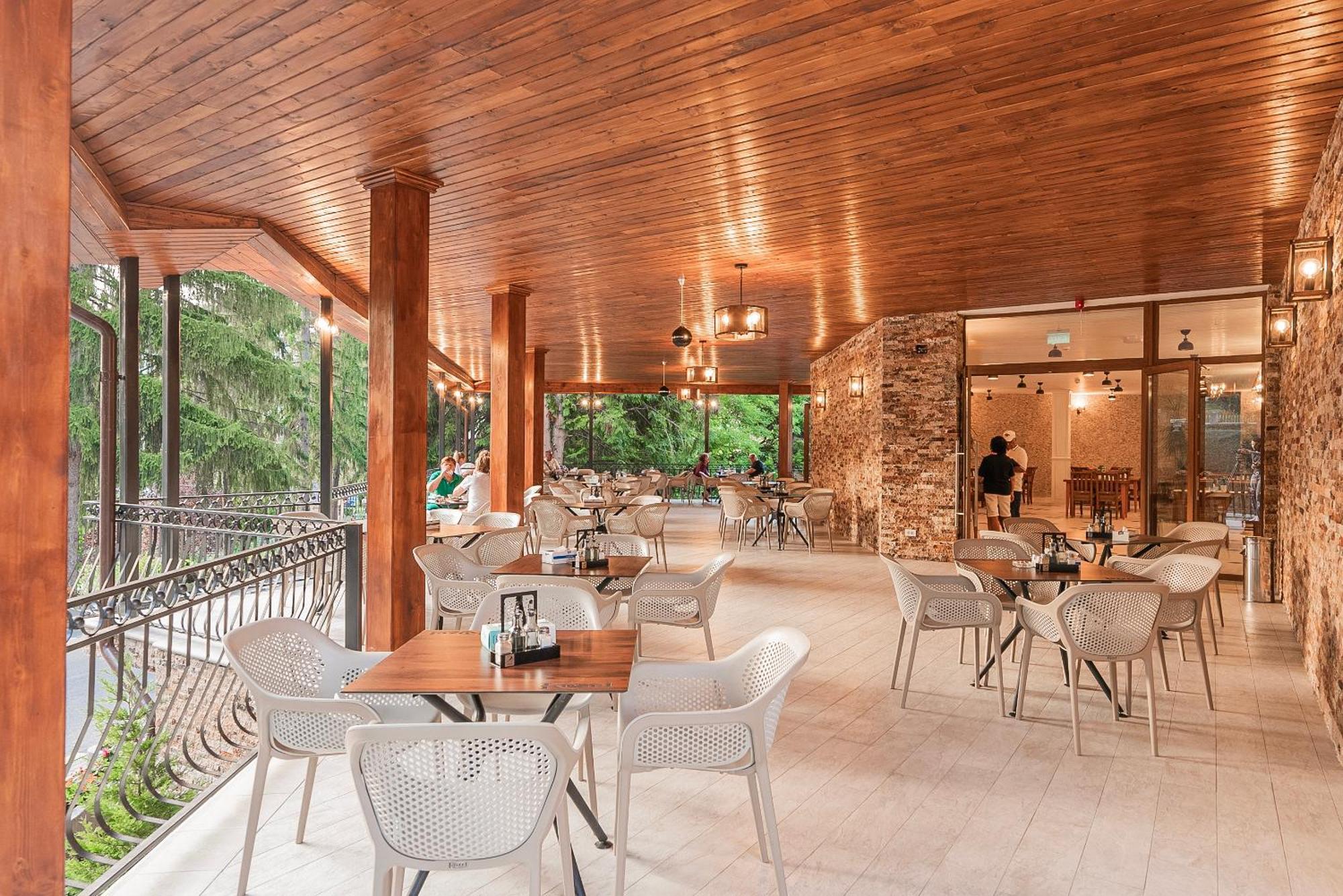 Hotel Cascada Băile Olăneşti Exterior foto
