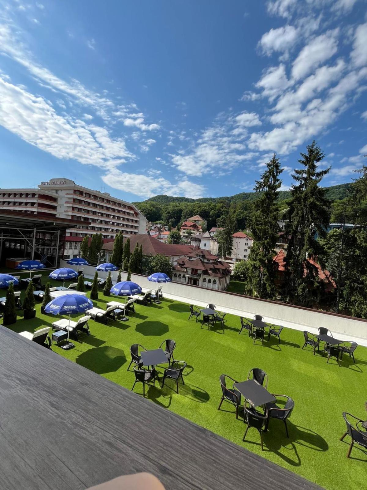 Hotel Cascada Băile Olăneşti Exterior foto