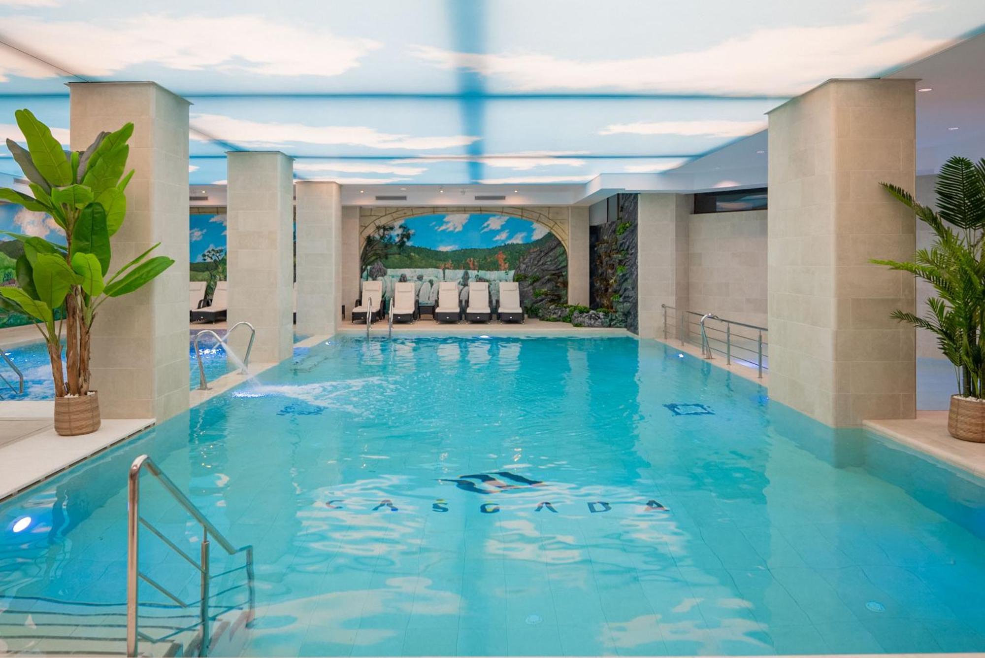 Hotel Cascada Băile Olăneşti Exterior foto